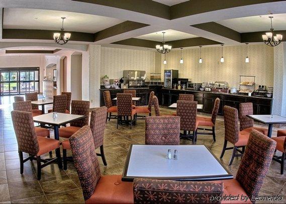 Comfort Inn & Suites Lawrence - University Area Restaurante foto